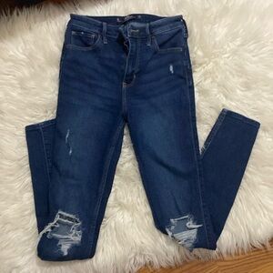 Hollister ultra high rise supper skinny jeans